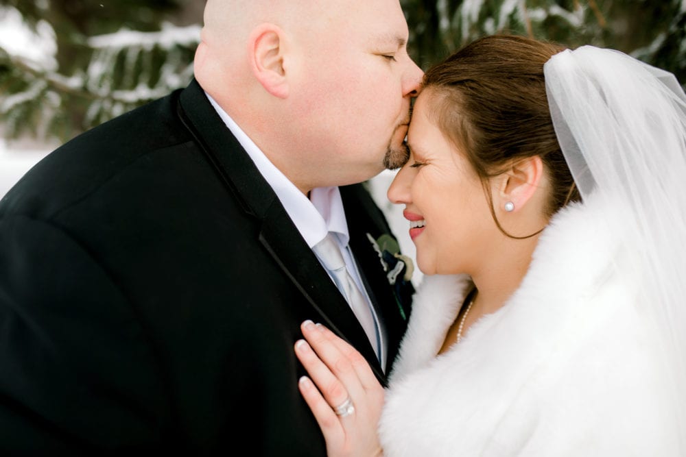 JILL & JOHN | QUEEN OF MIRACULOUS MEDAL CHURCH | JACKSON, MICHIGAN WEDDING